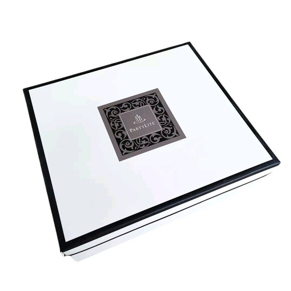 PARTYLITE Sweets and Treats Santa Snuffer + Peppermint Candies P95177 Gift Set - Picture 3 of 9